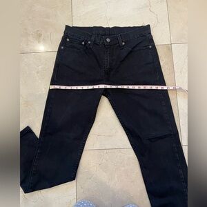Levi black wash straight fit denim jeans